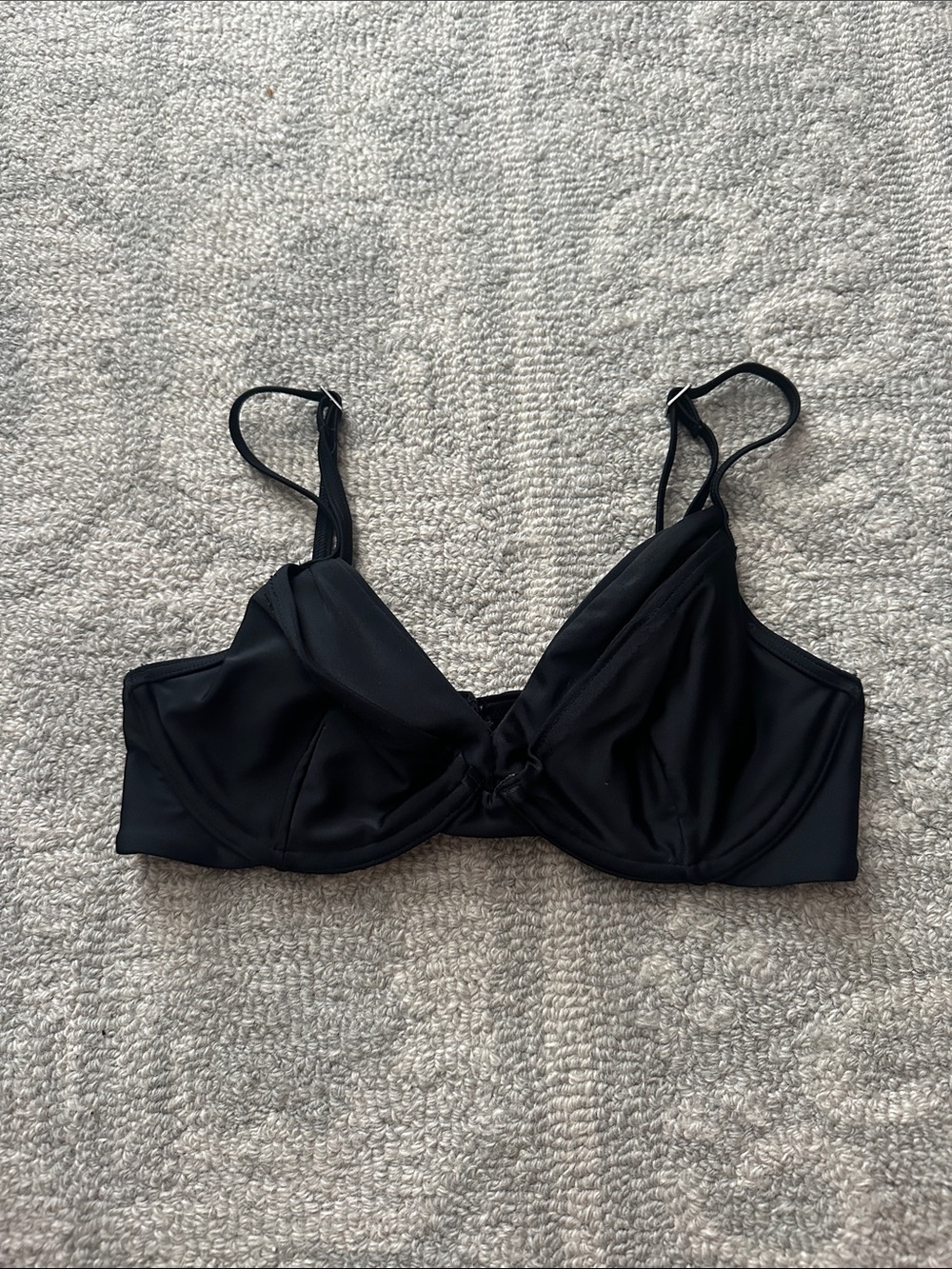 Abercrombie & Fitch Black Underwire Bikini Top | XS
